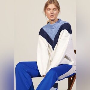 Tory Sport Women's  Ivory And Blue Chevron Mock Neck Sweater XL